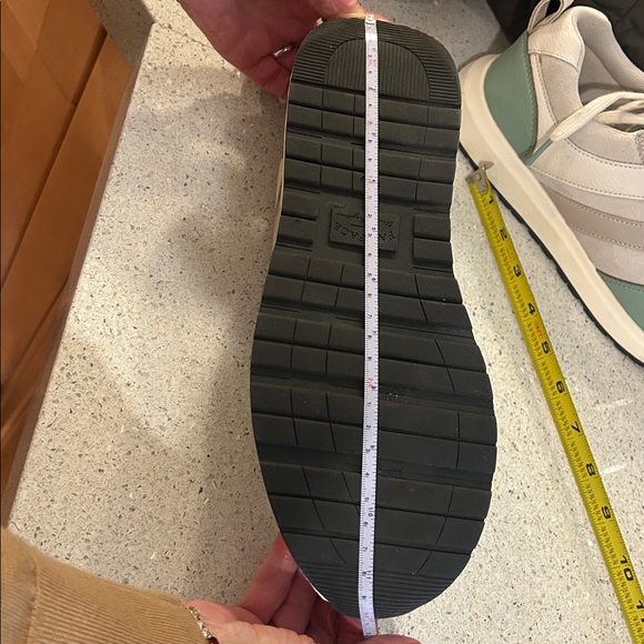 Fat Face sneakers/trainers  in very good condition . Size 41 - Picture 9 of 9